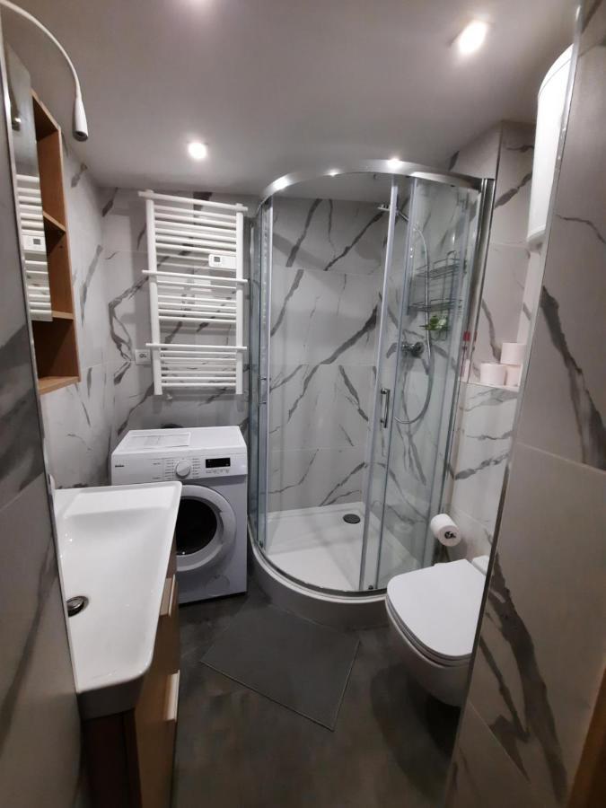 Apart Wilhelmina 75M2 Katowice Esterno foto